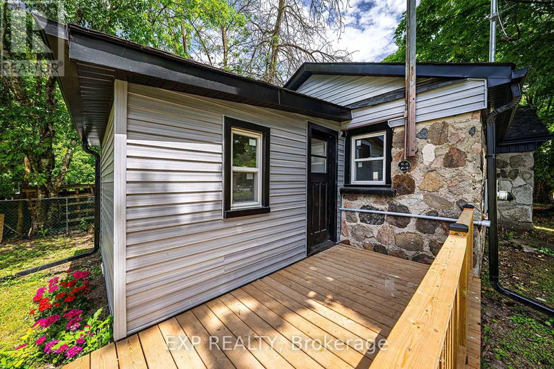 245 Front Street South Orillia, L3V4T1 | Image 24