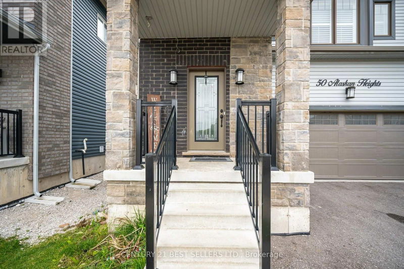 50 Alaskan Heights  Barrie, L9J0B1 | Image 2