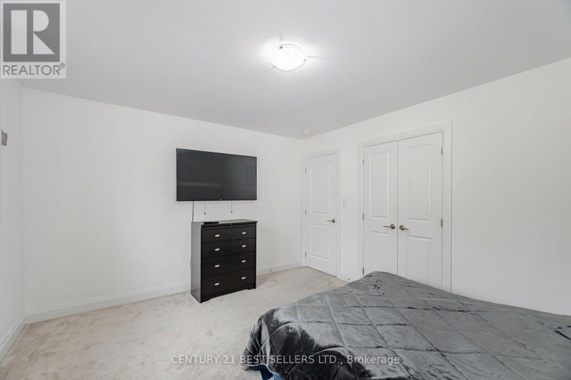 50 Alaskan Heights  Barrie, L9J0B1 | Image 32