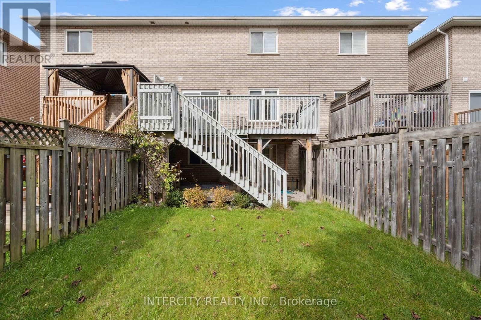 116 SOUTHWINDS CRESCENT E Image 17