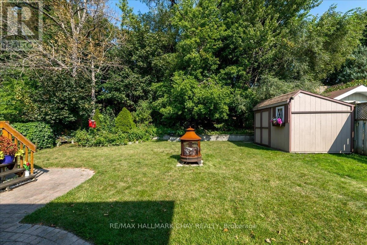 114 CHIEFTAIN CRESCENT Image 33