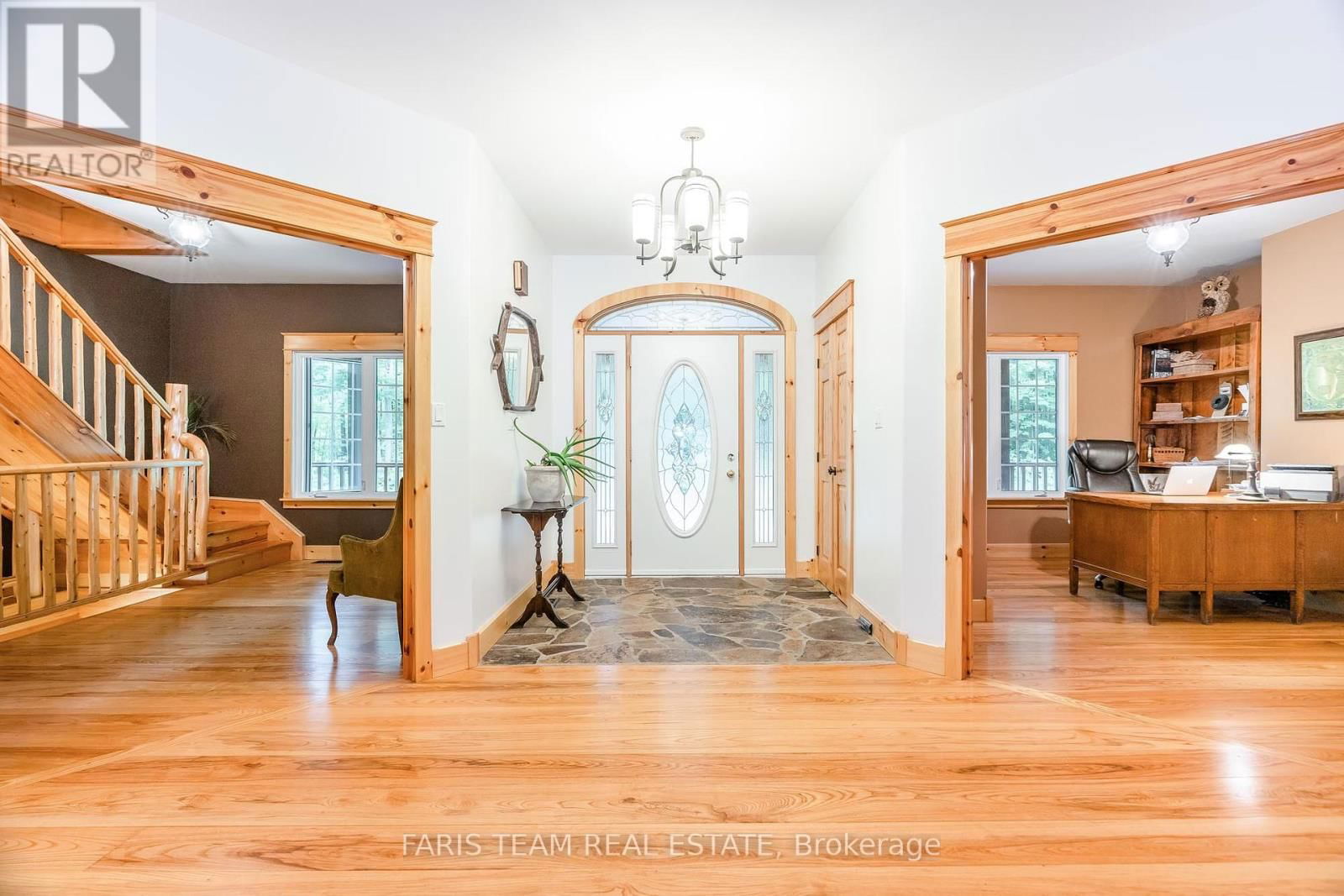 697 LAFONTAINE ROAD EAST Image 3