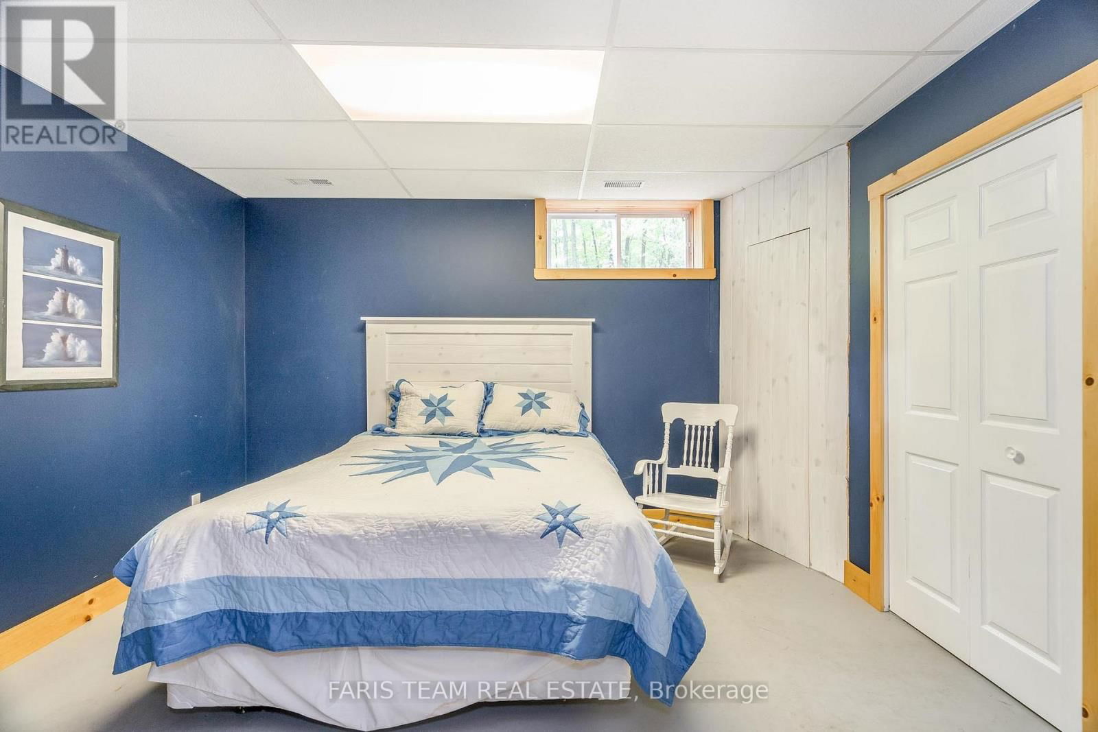 697 LAFONTAINE ROAD EAST Image 31