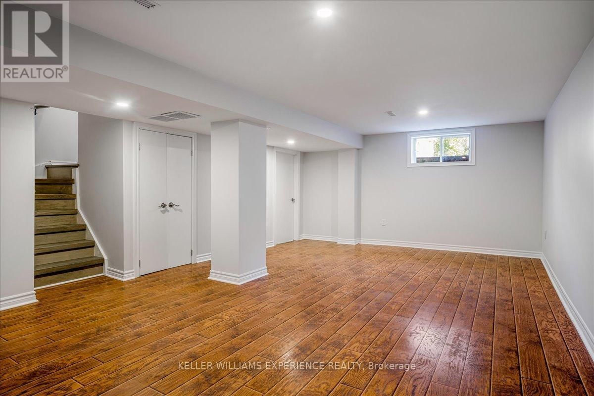 100 D'AMBROSIO DRIVE Image 34