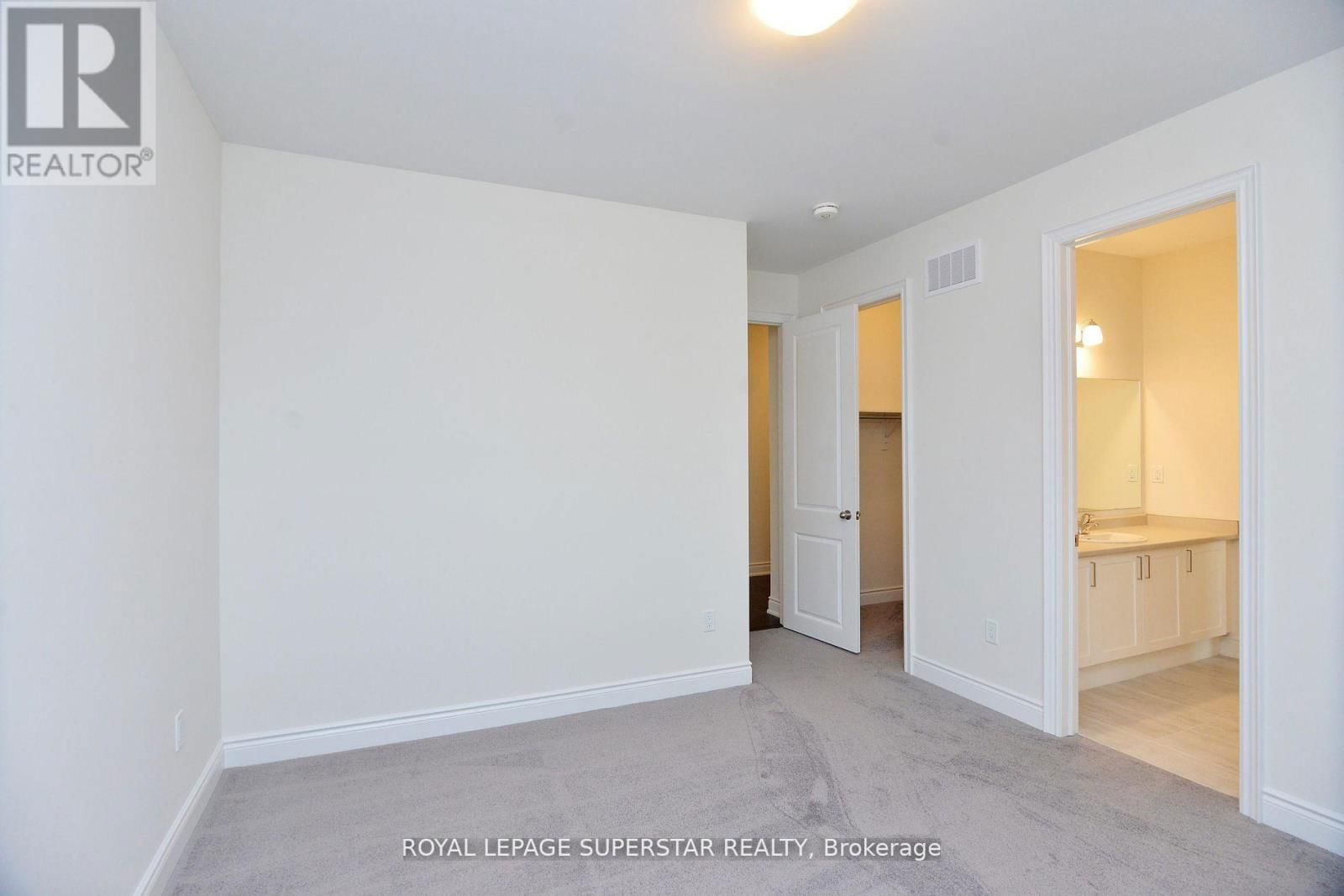 102 RUGMAN CRESCENT Image 33