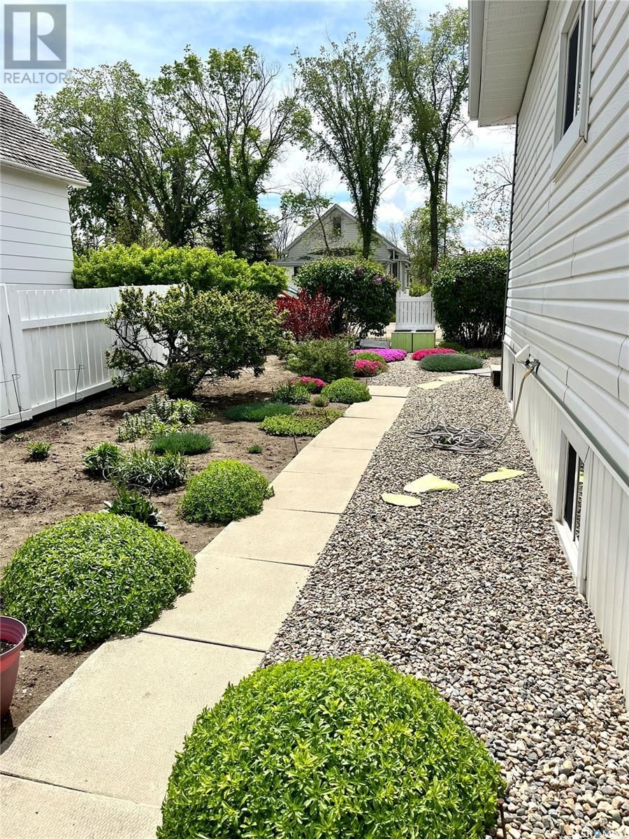 305 1ST AVENUE Image 28