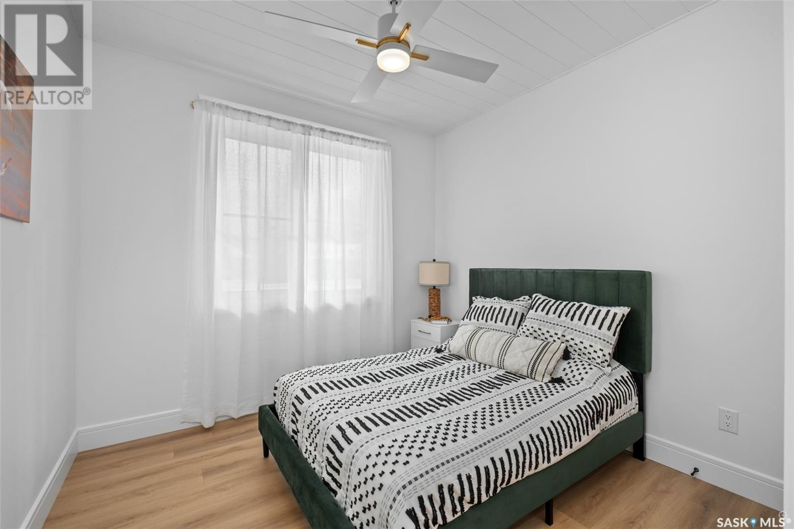 34 EAGLE CRESCENT Image 21