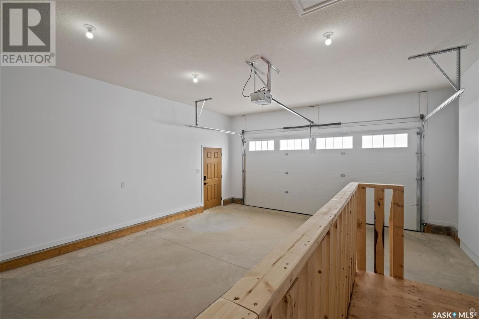 34 EAGLE CRESCENT Image 27