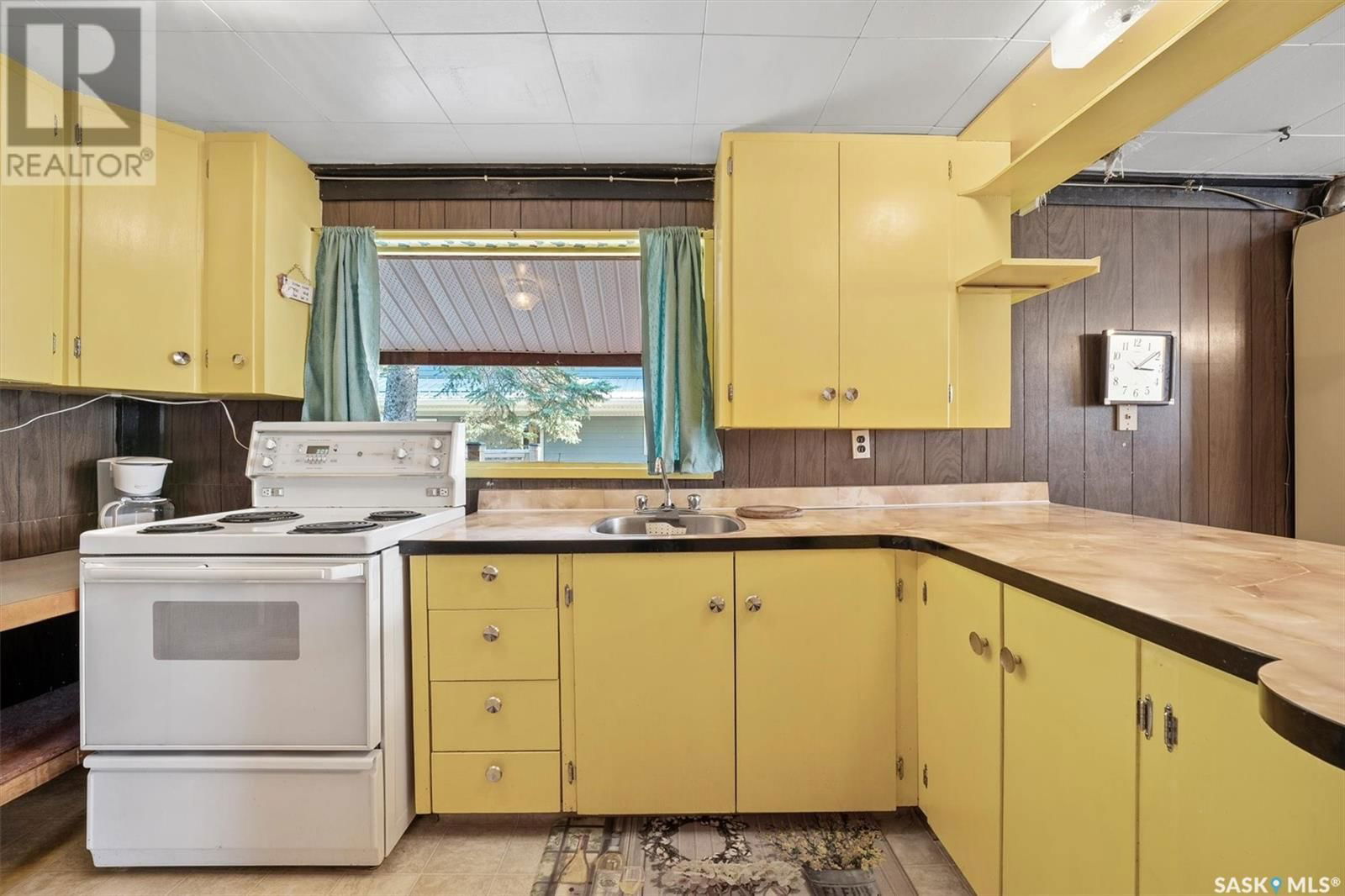 205 COOPER AVENUE Image 16