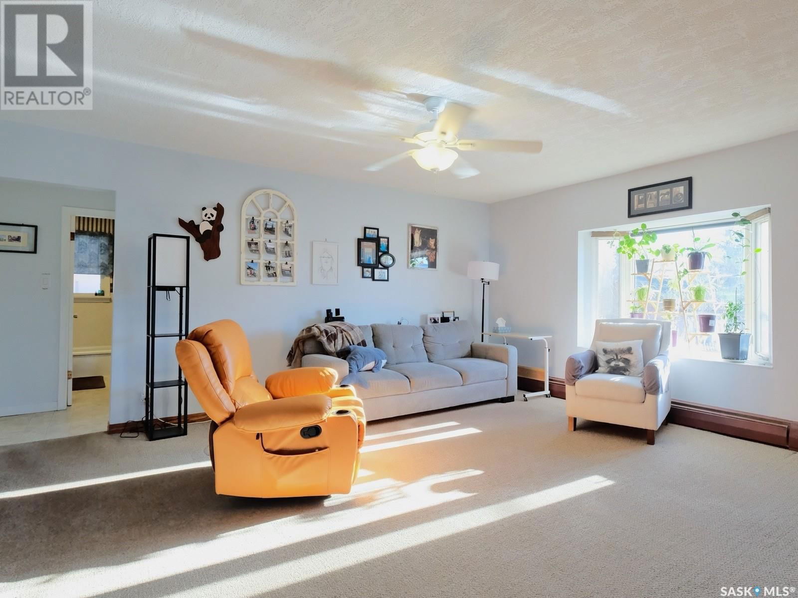 102 2ND AVENUE Image 23