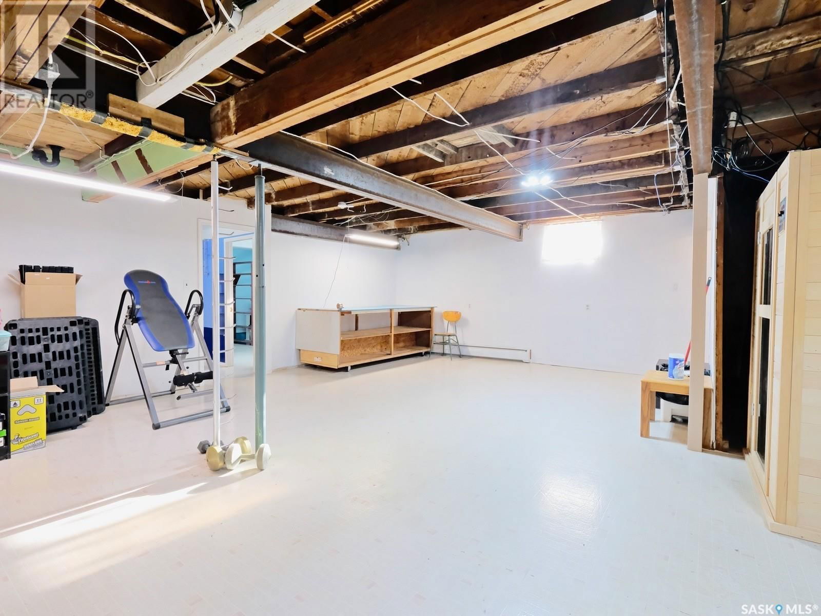 102 2ND AVENUE Image 34