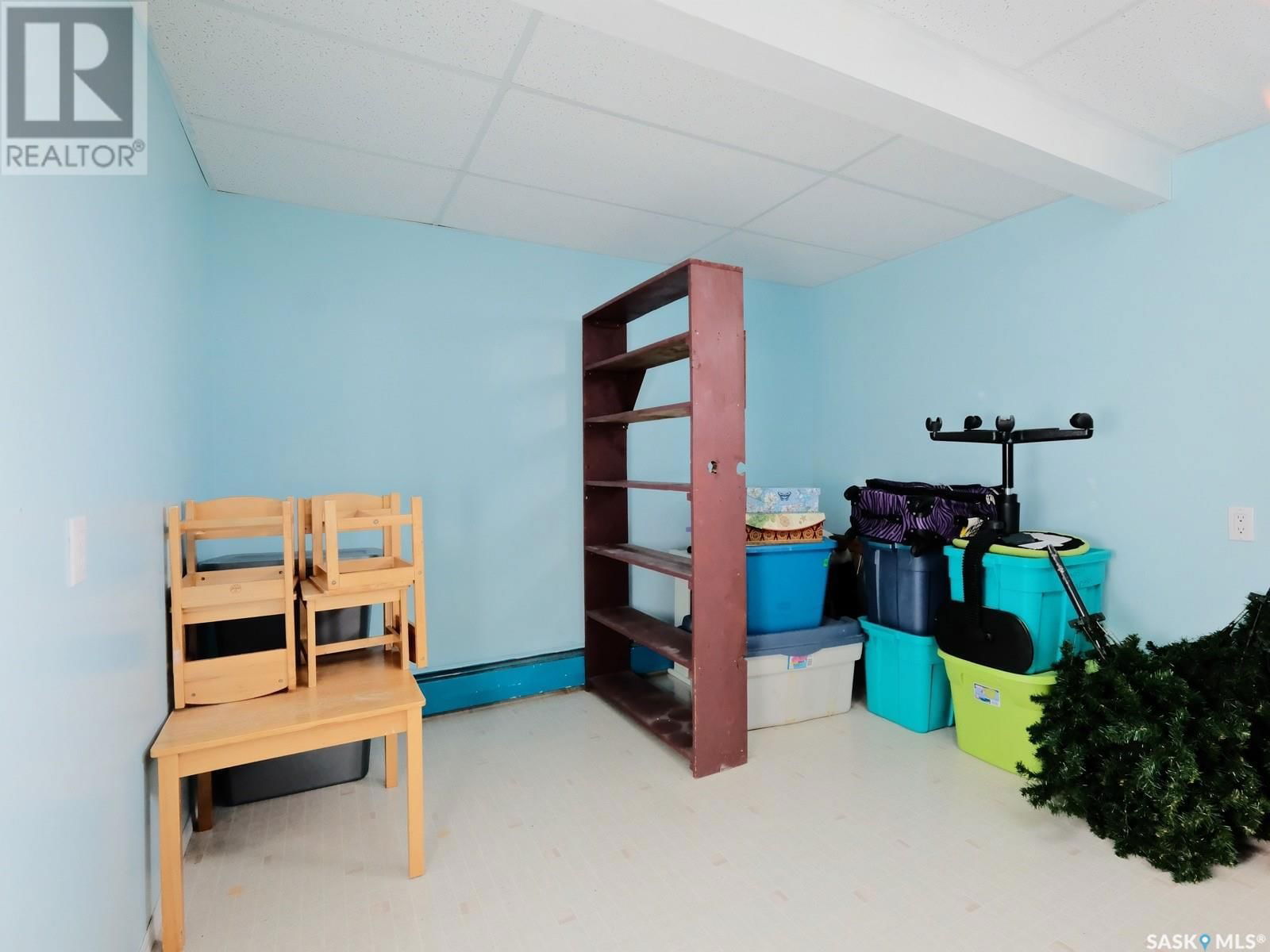 102 2ND AVENUE Image 35