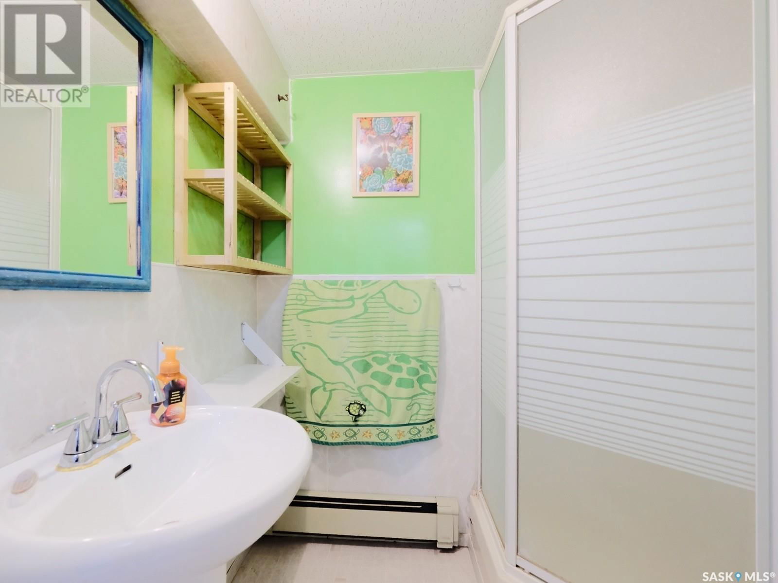 102 2ND AVENUE Image 38