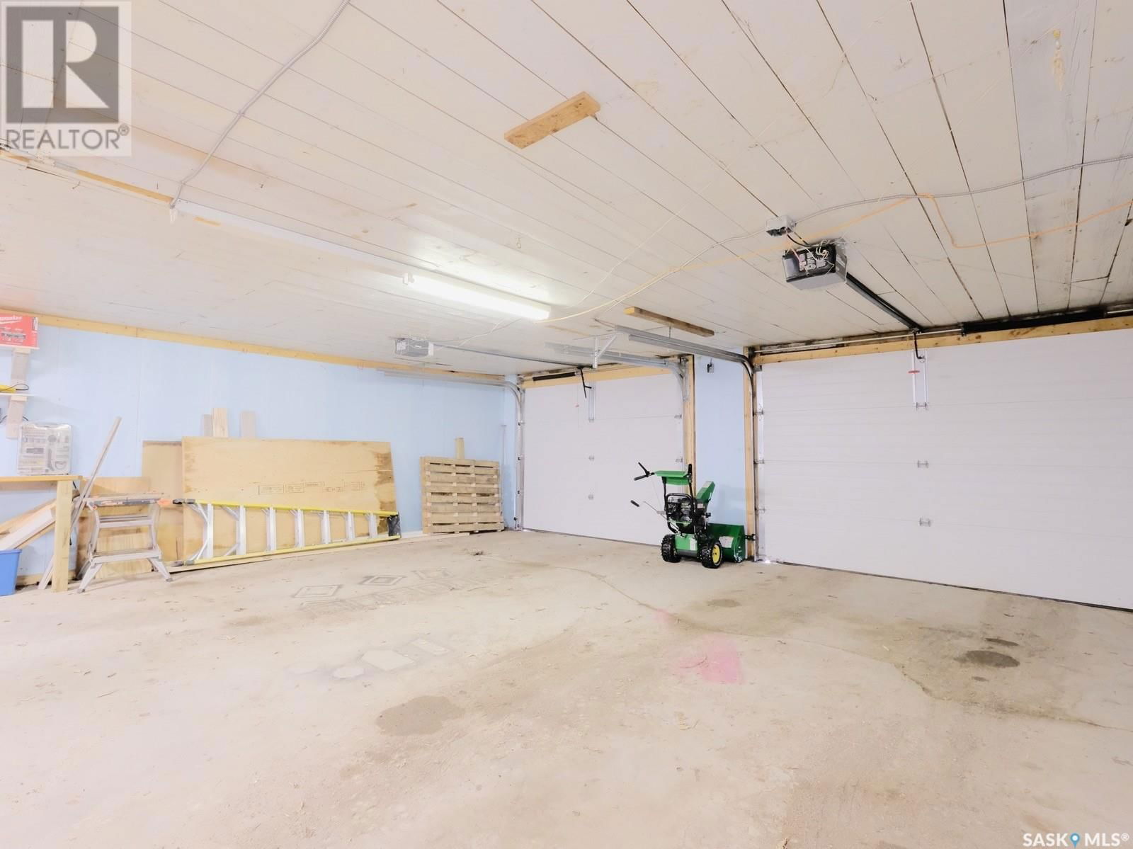102 2ND AVENUE Image 47