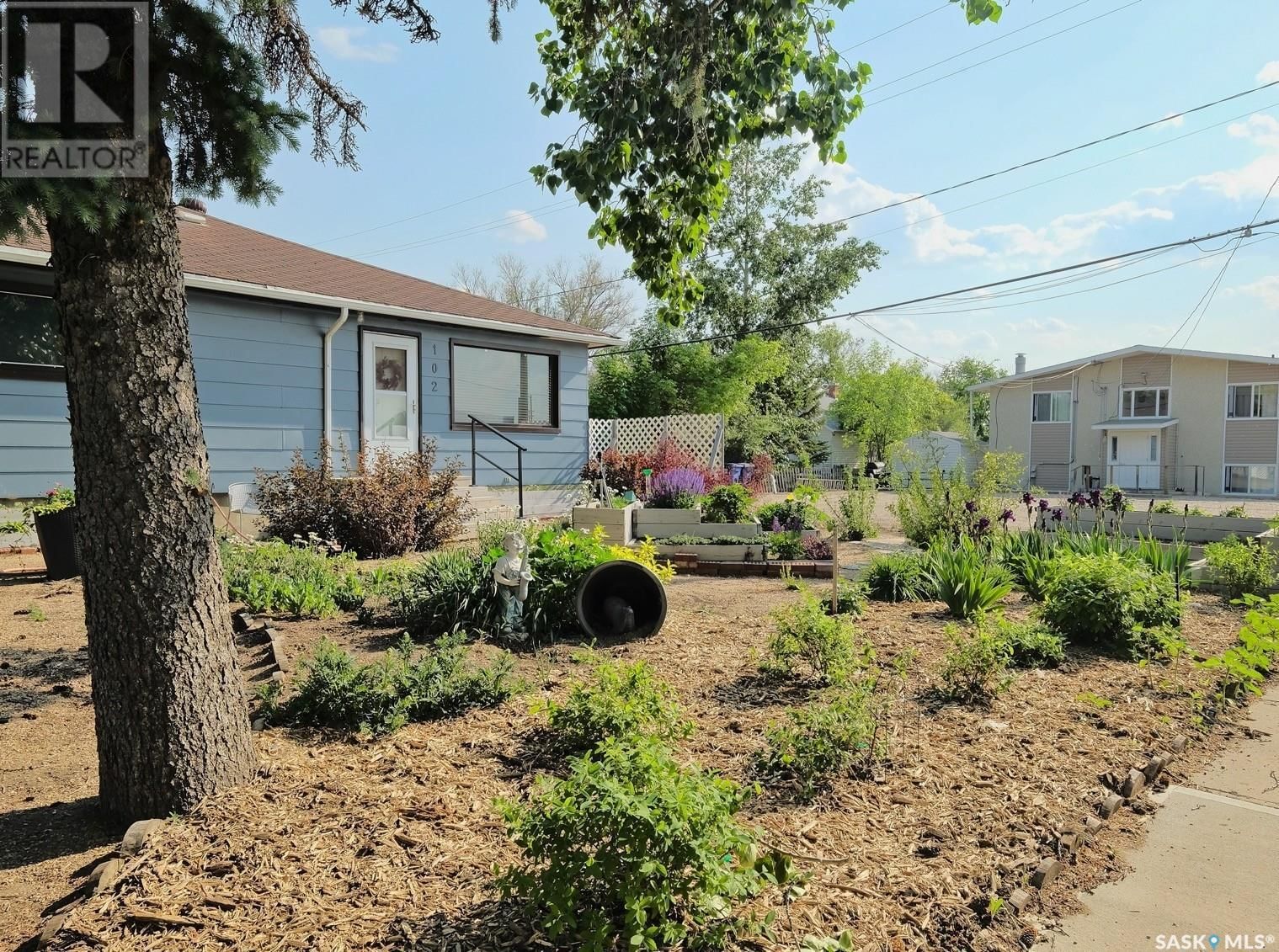 102 2ND AVENUE Image 48