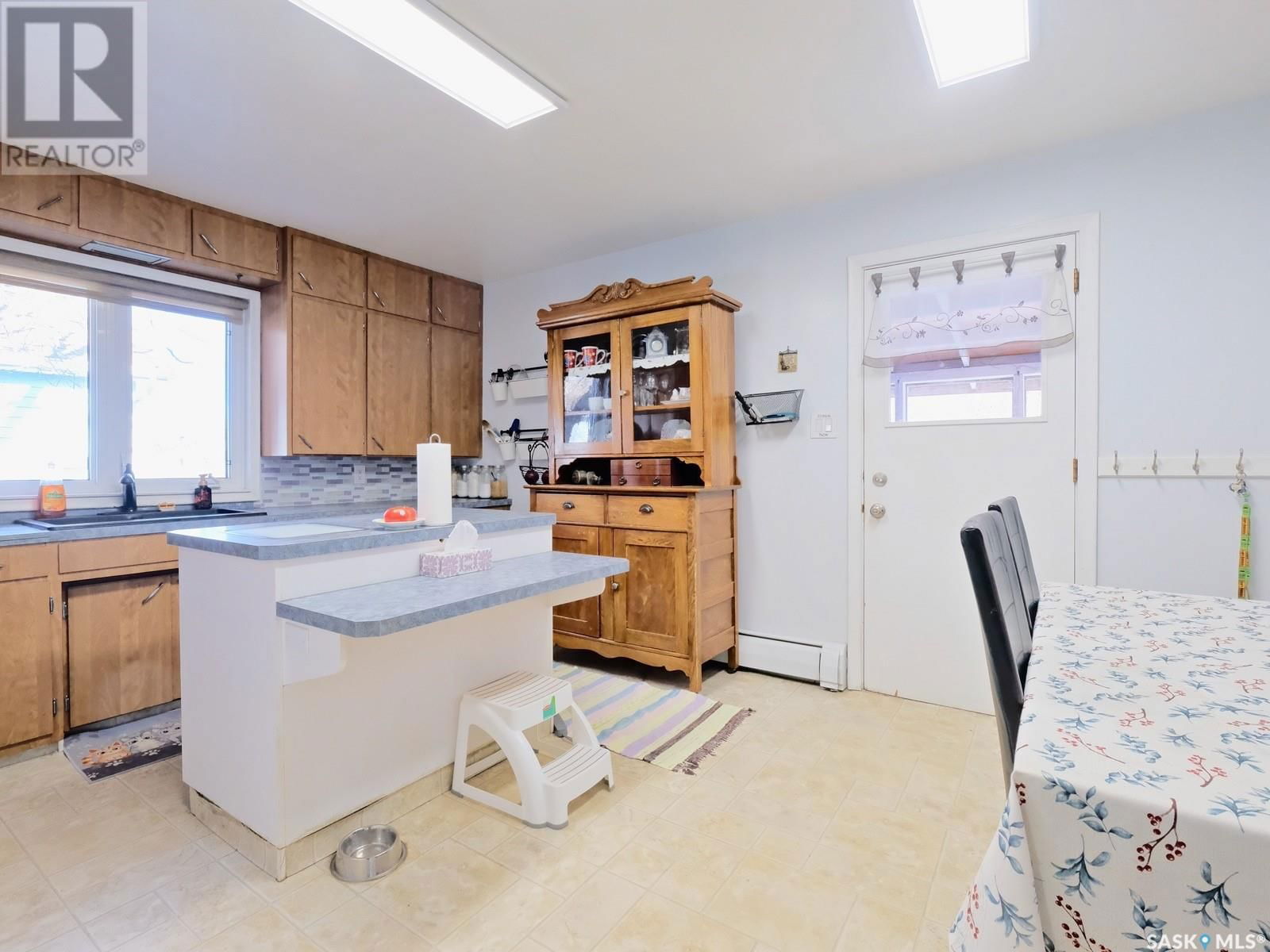 102 2ND AVENUE Image 5