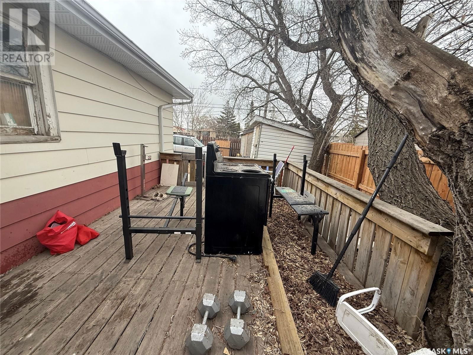 2105 ABBOTT STREET Image 17