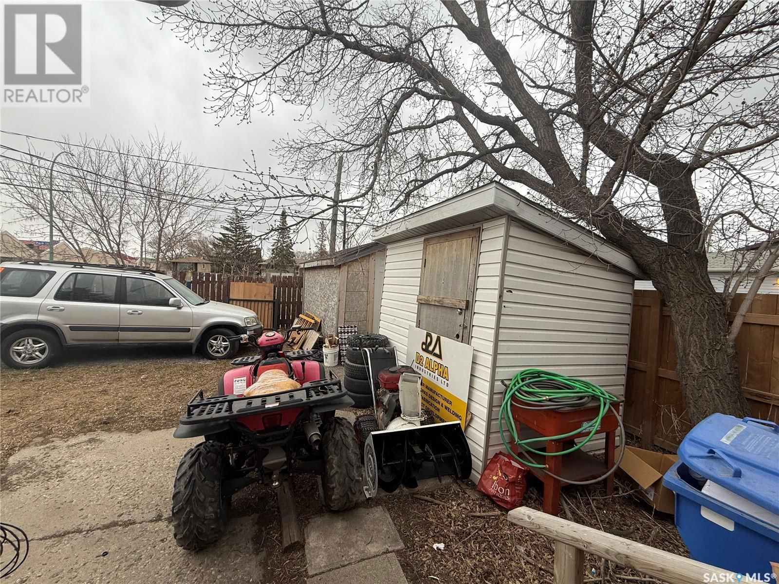 2105 ABBOTT STREET Image 19