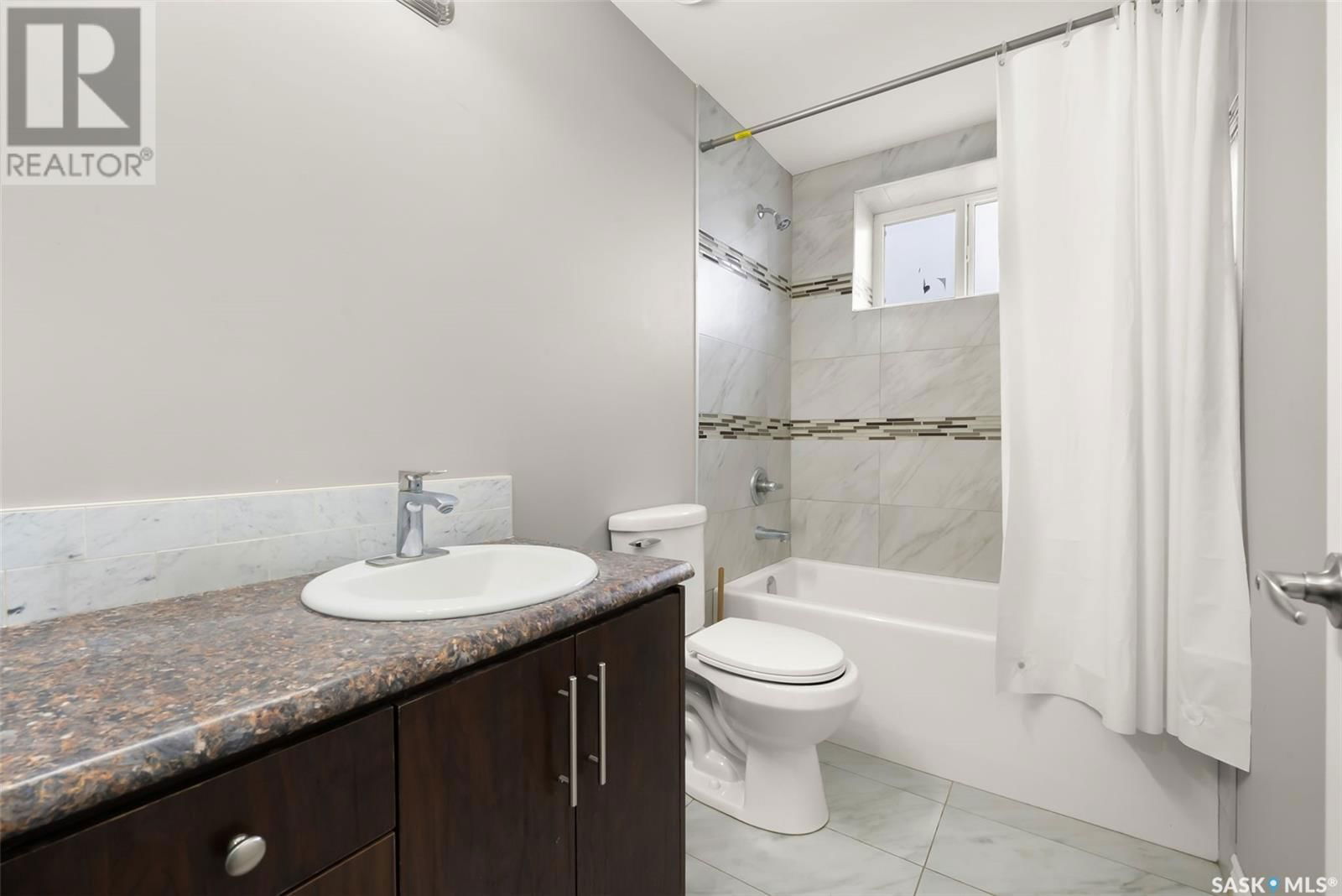 142 ROCK POINTE CRESCENT Image 31