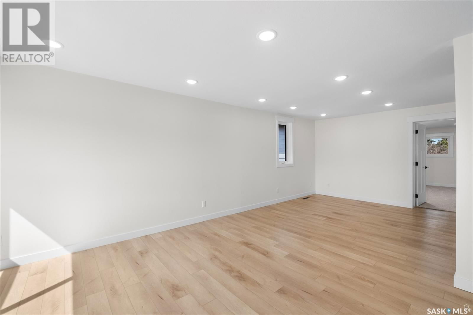 736 3RD STREET Image 12