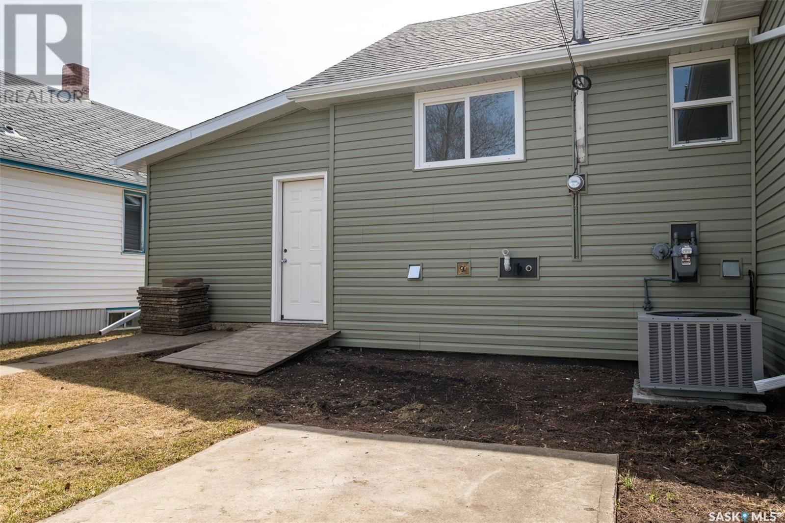 736 3RD STREET Image 25