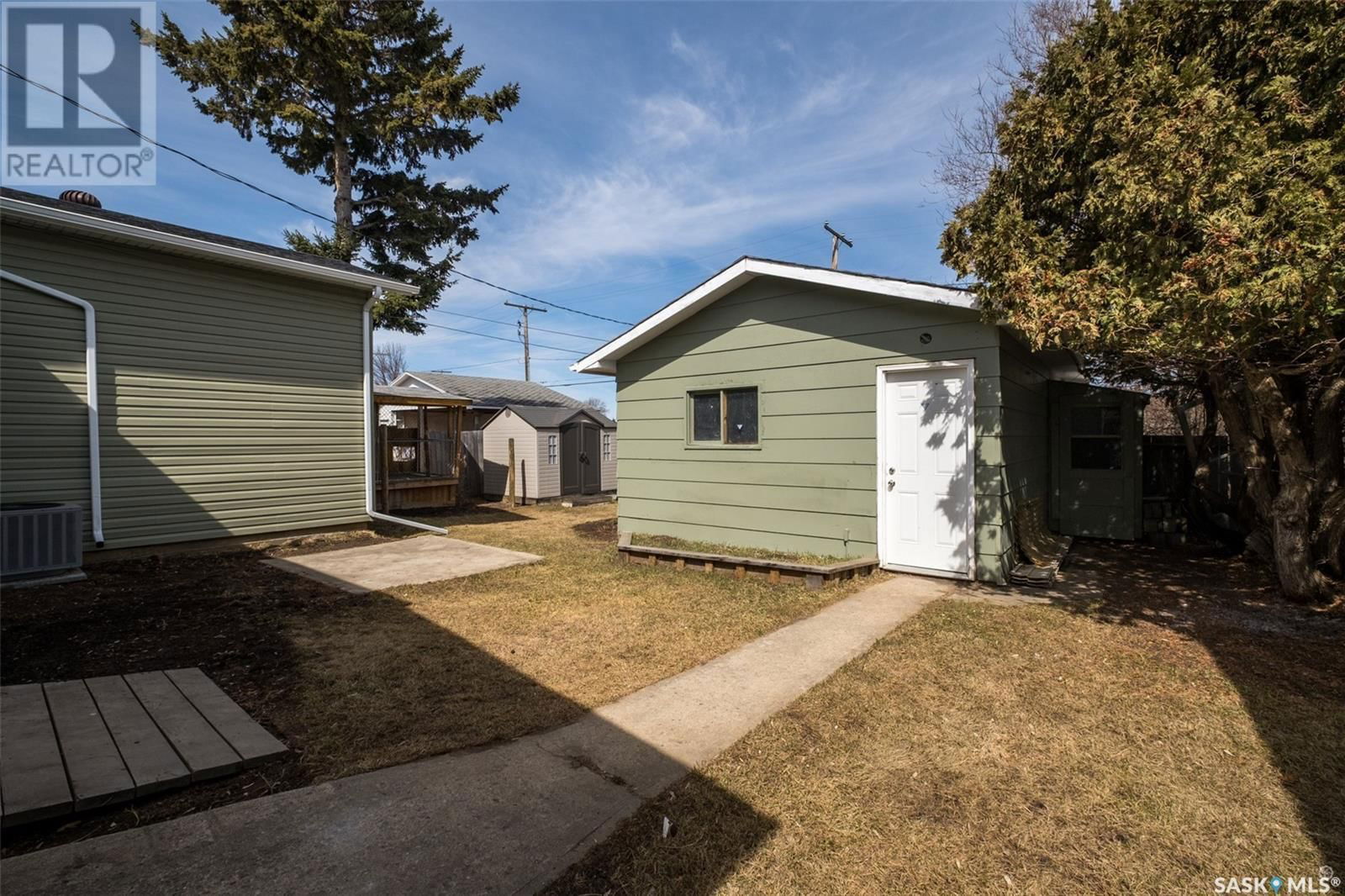 736 3RD STREET Image 27