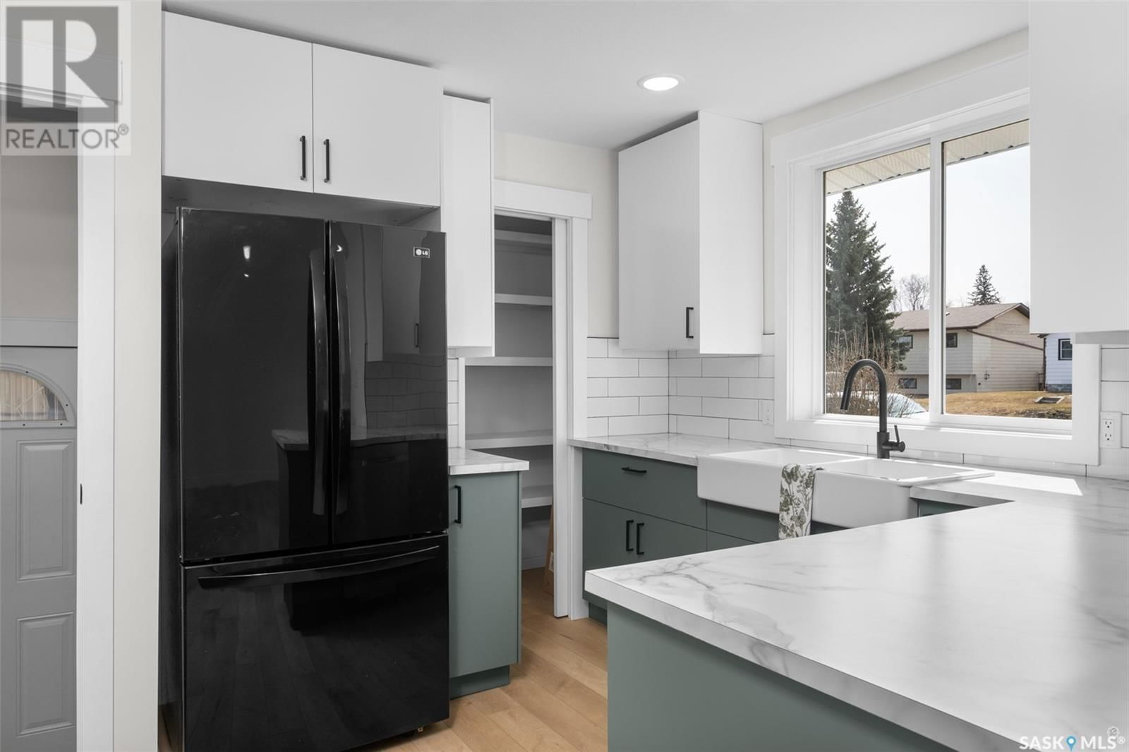 736 3RD STREET Image 3