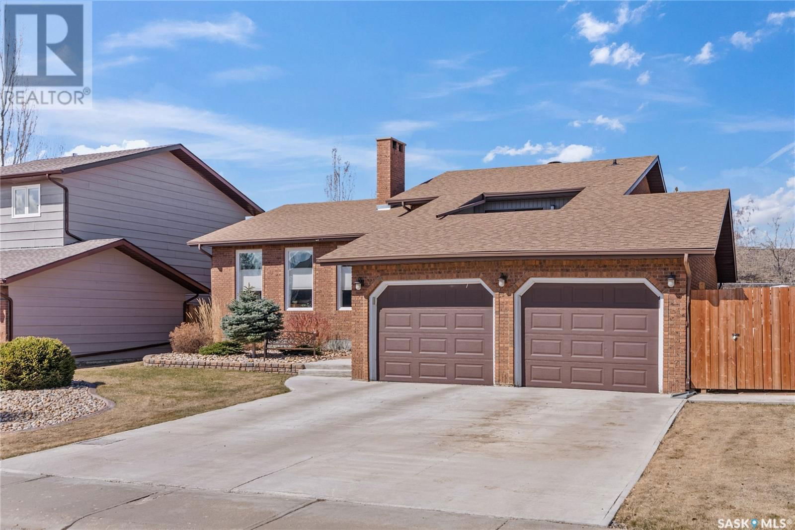 2519 CARDINAL CRESCENT Image 2