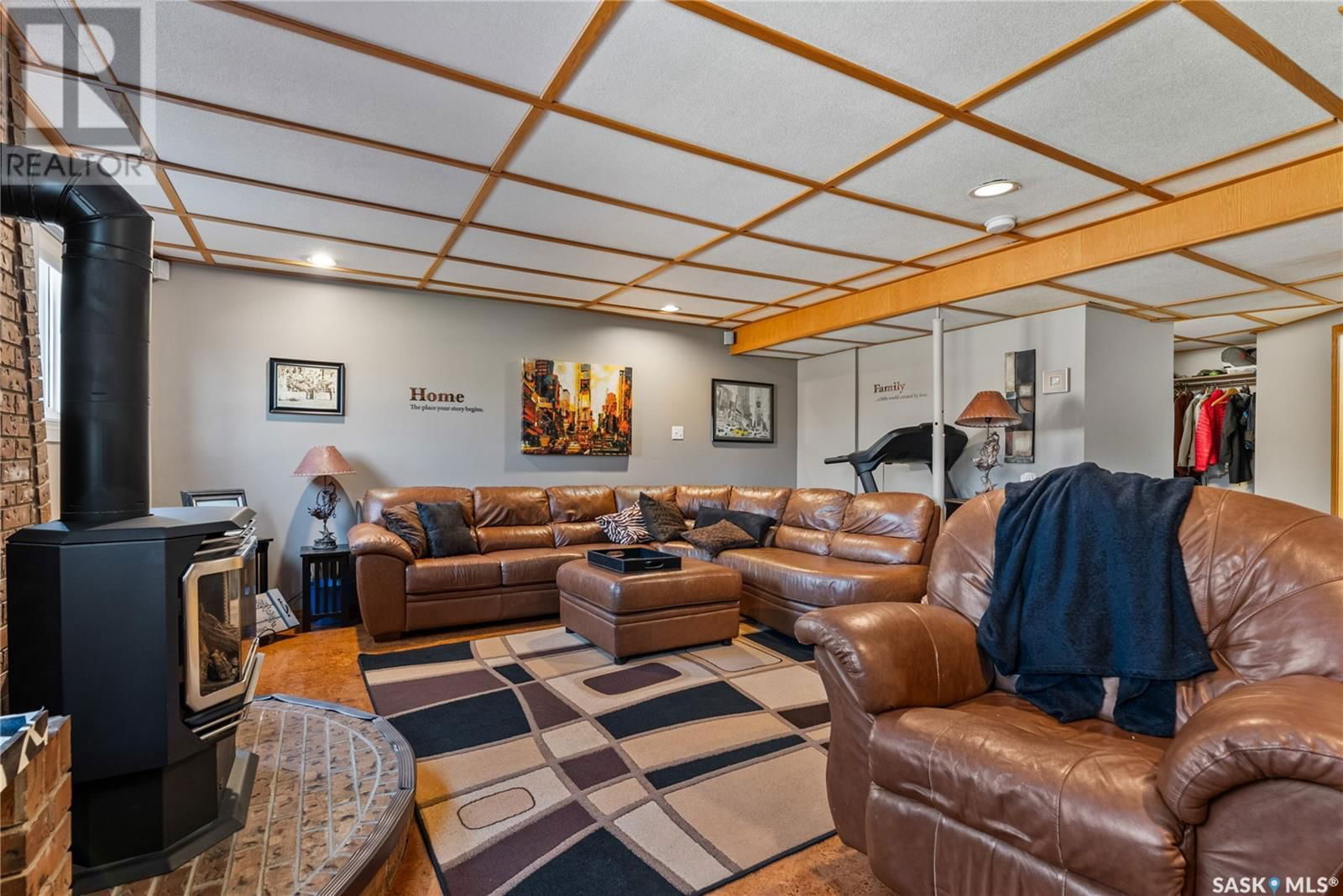 2519 CARDINAL CRESCENT Image 31