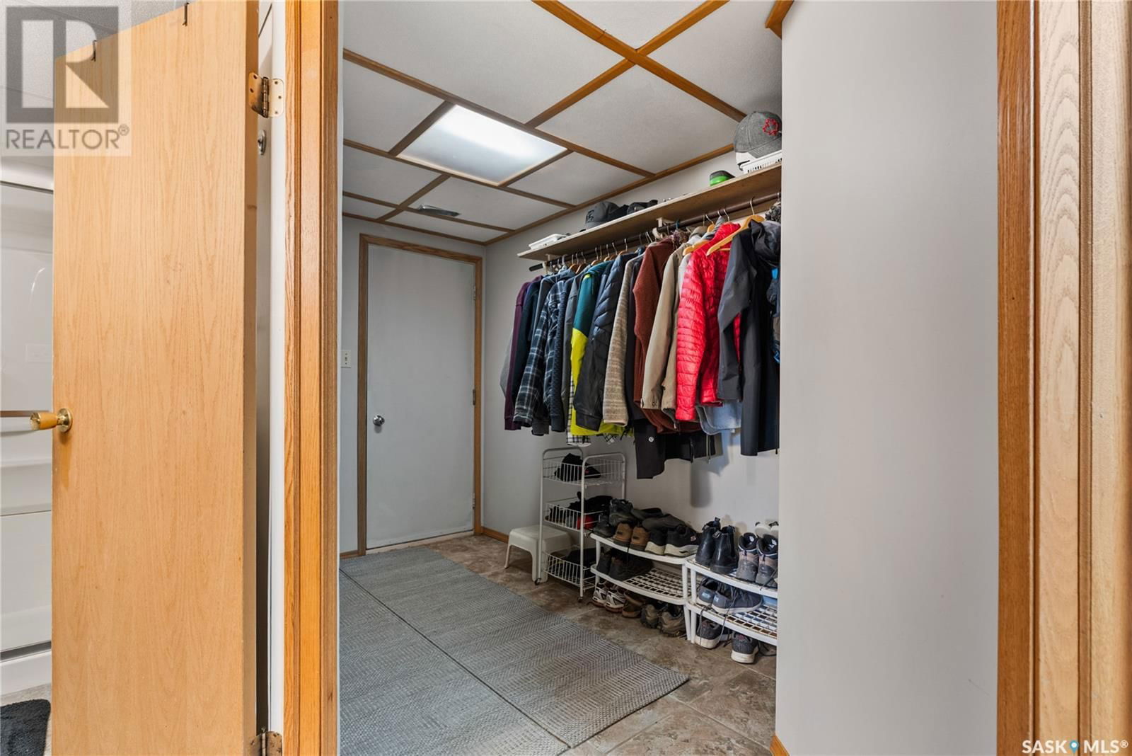 2519 CARDINAL CRESCENT Image 32