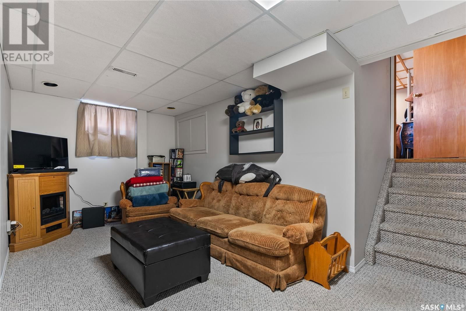 2519 CARDINAL CRESCENT Image 36