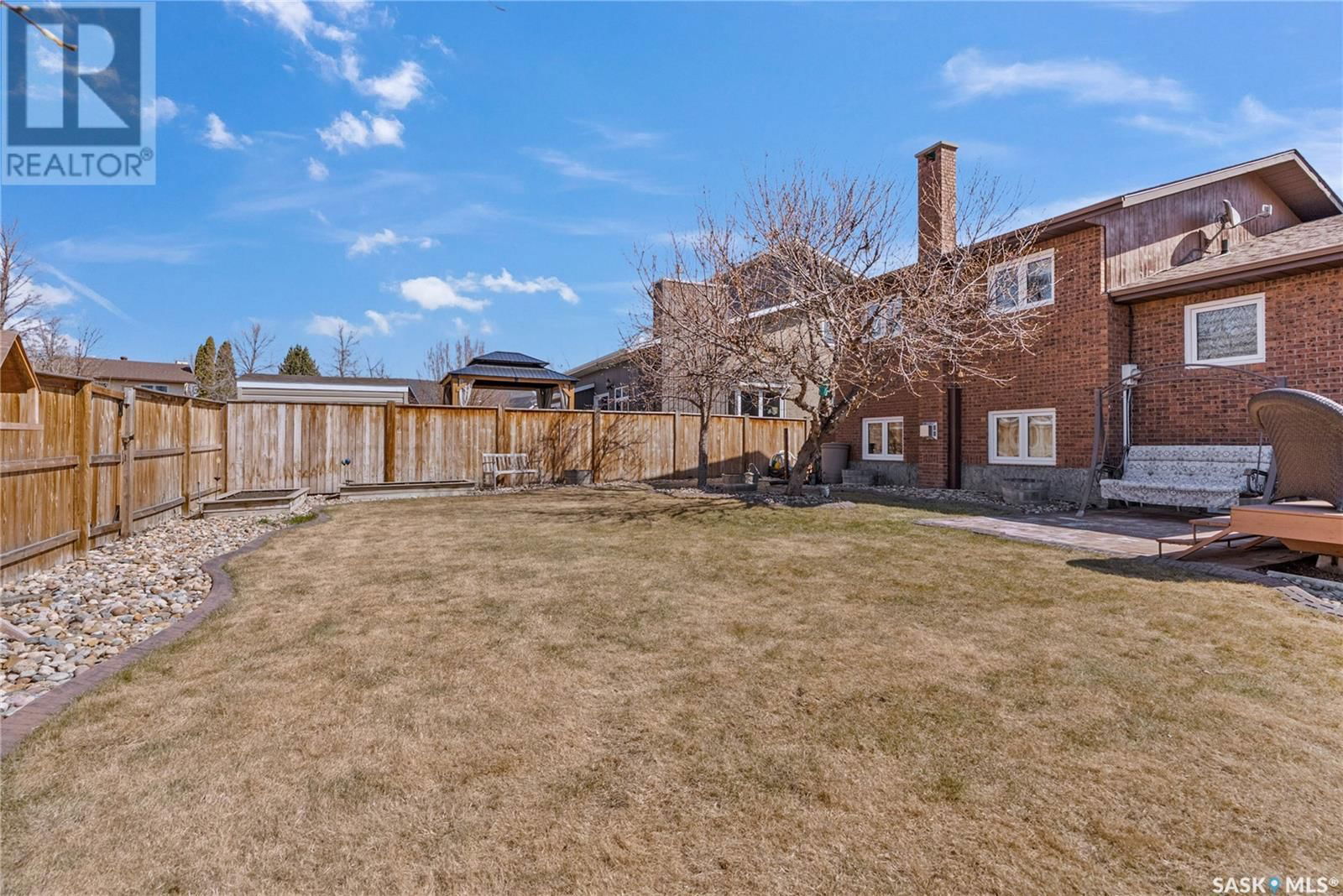 2519 CARDINAL CRESCENT Image 45