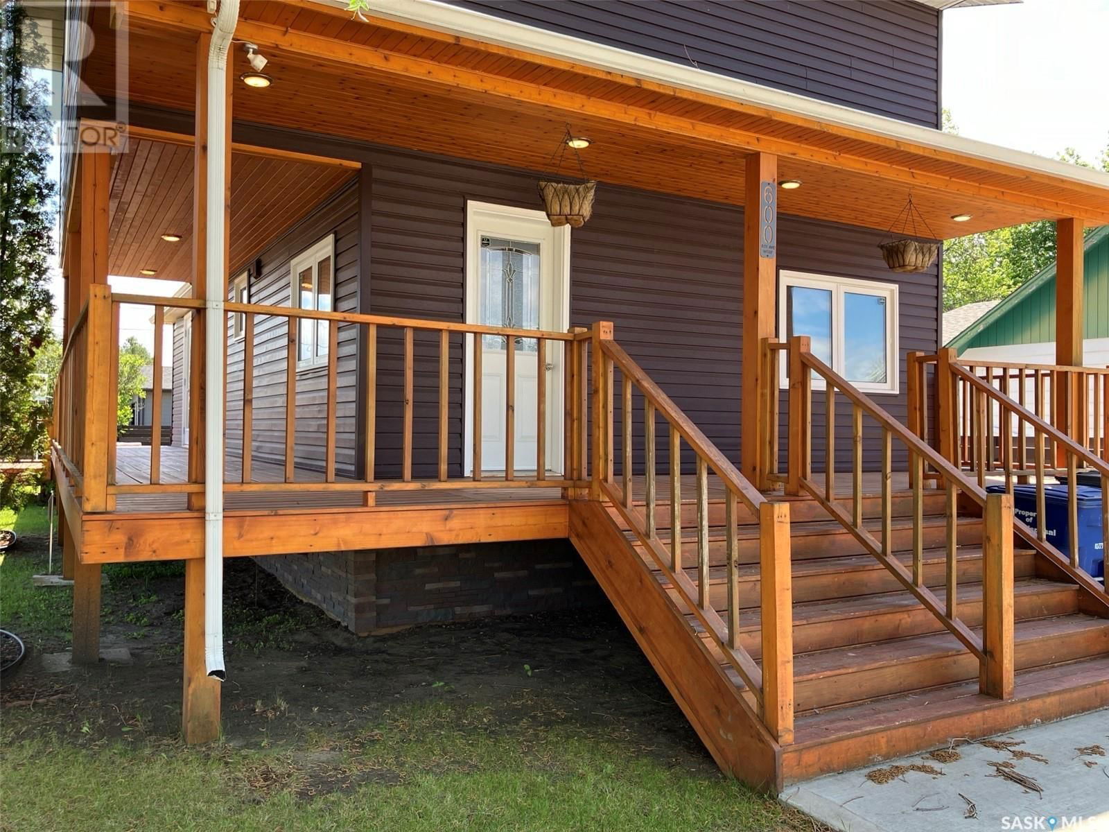 600 8TH AVENUE Image 4