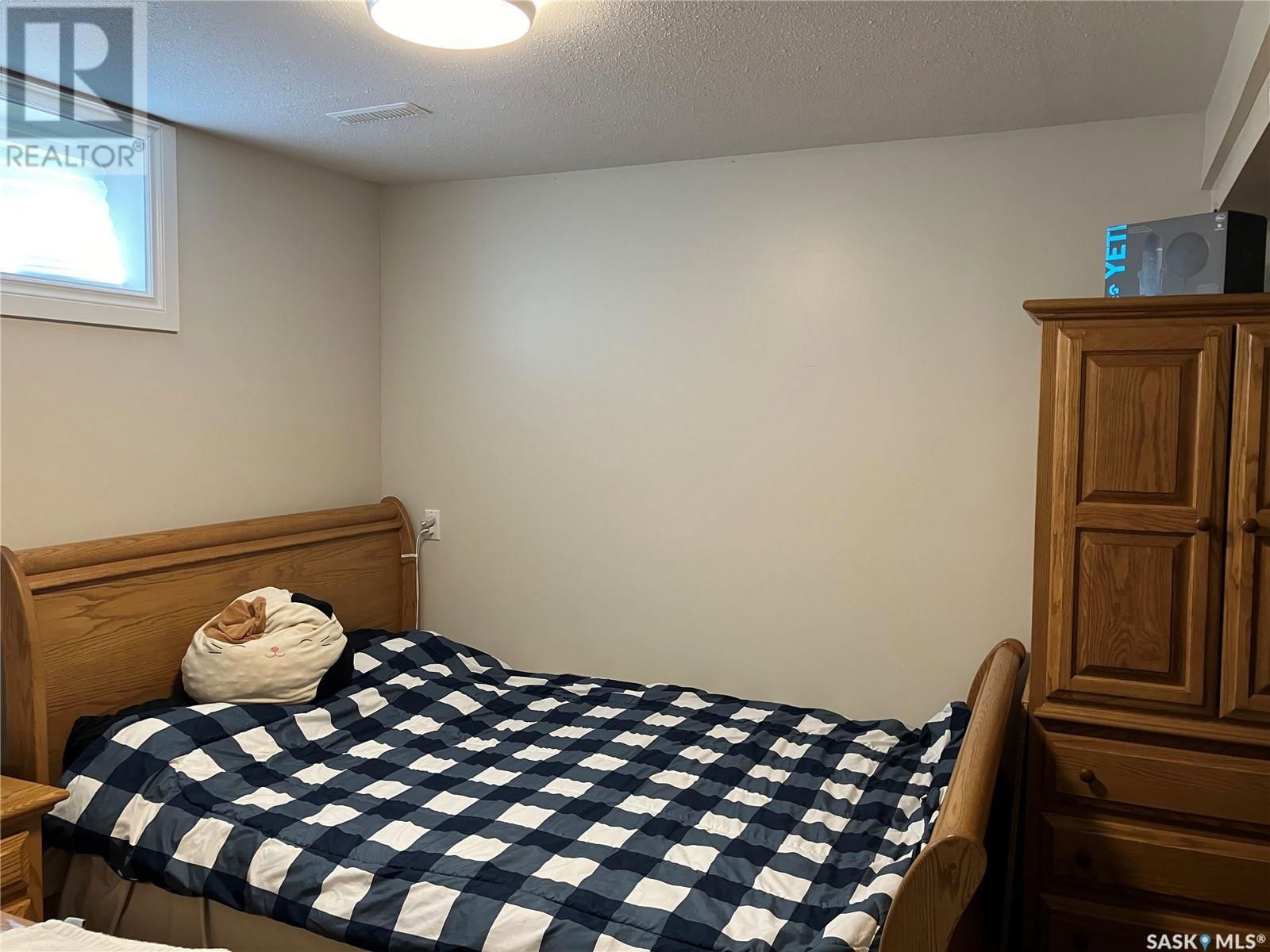 600 8TH AVENUE Image 41