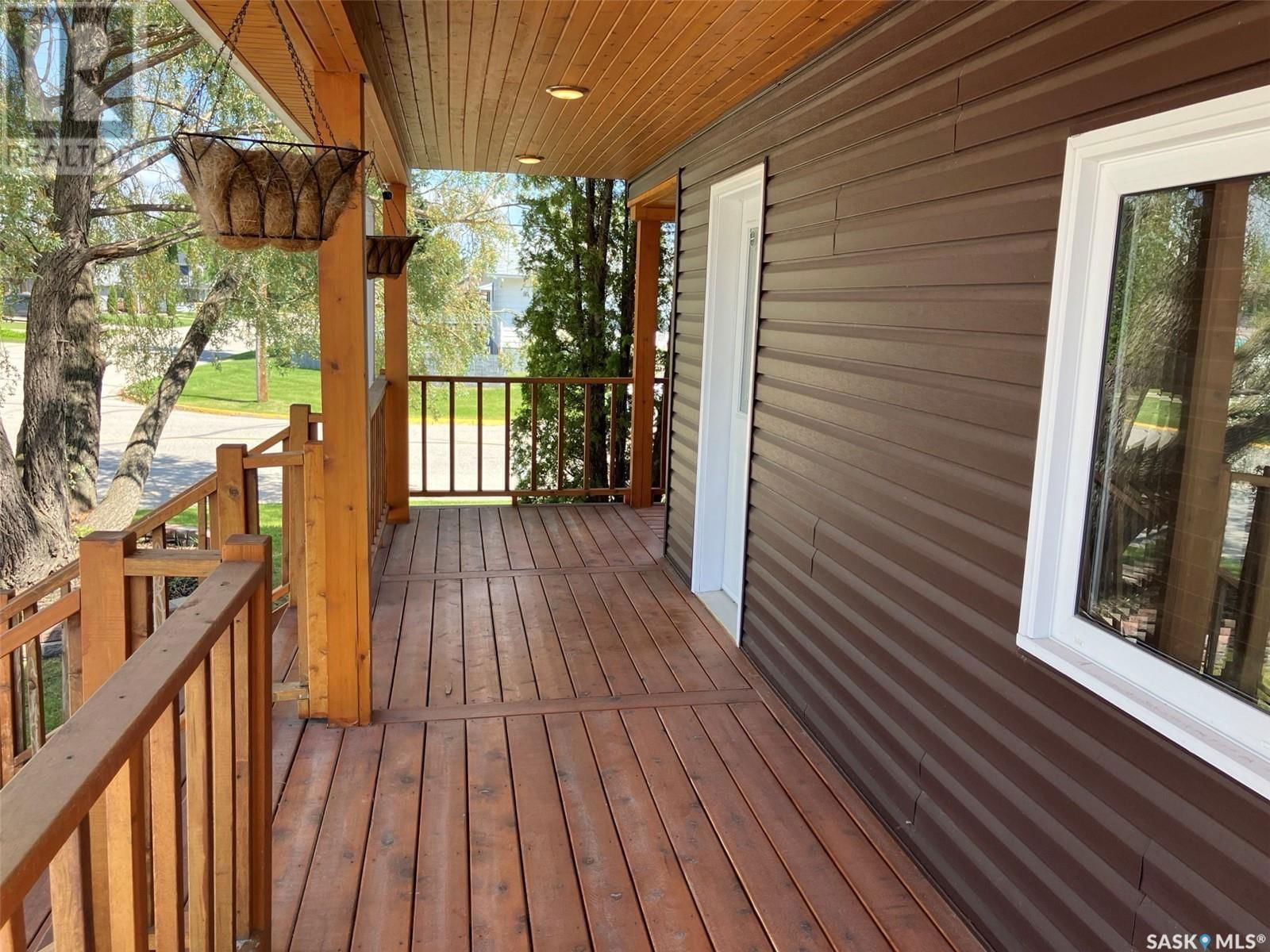 600 8TH AVENUE Image 5