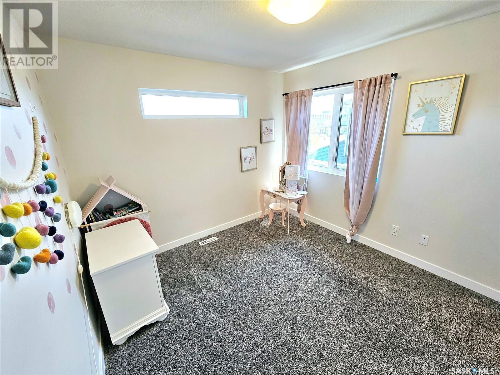 411 DAGNONE TERRACE Image 32