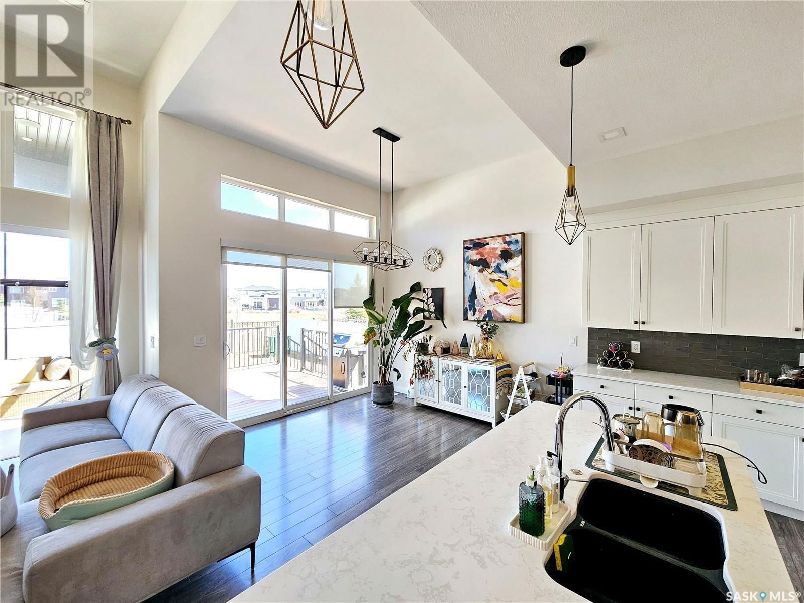 411 DAGNONE TERRACE Image 6