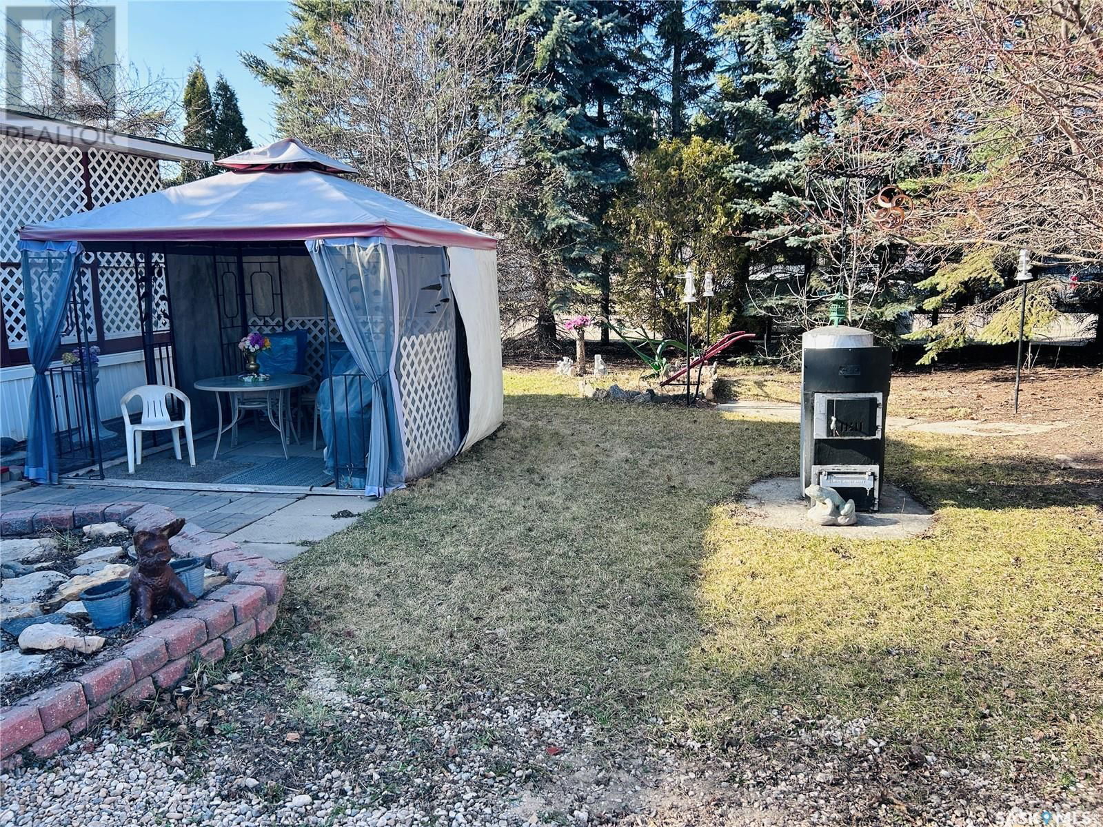110 1ST AVENUE Image 12