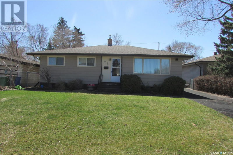 73 Mccaul Crescent Regina, Saskatchewan