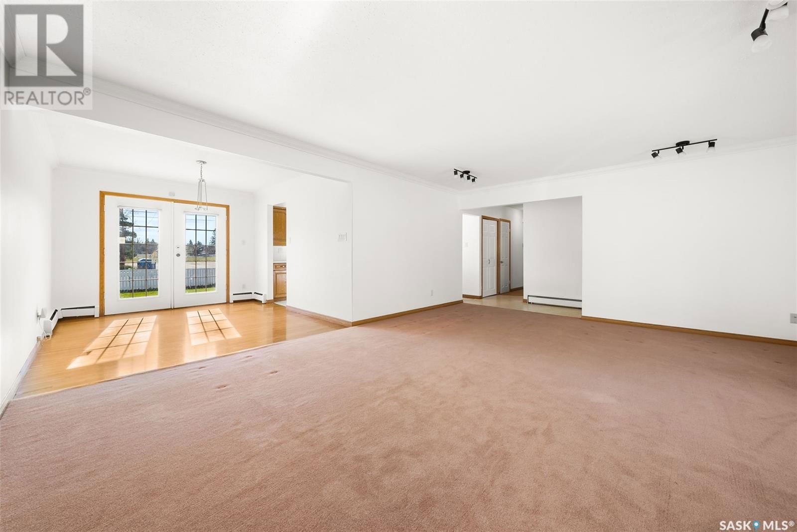 1955 Cowan Crescent Regina, Saskatchewan