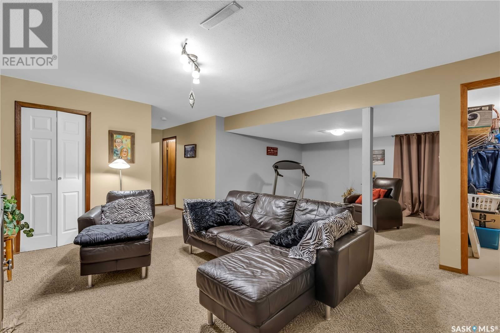 780 BIRCH STREET Image 20