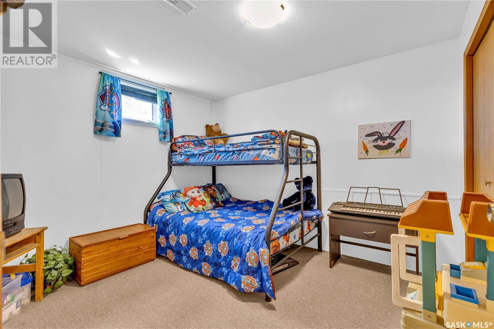 780 BIRCH STREET Image 22