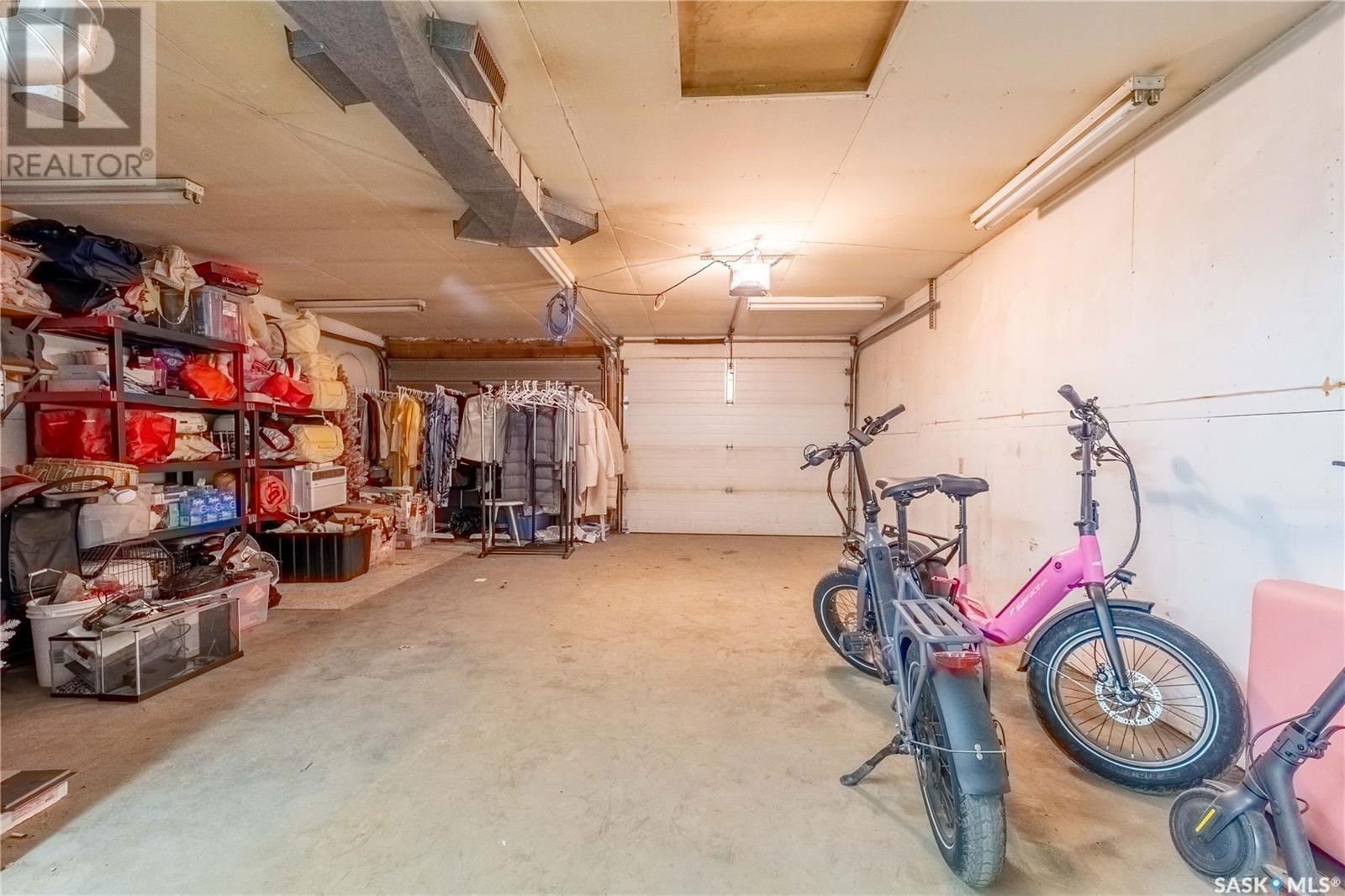 1037 3RD AVENUE Image 39