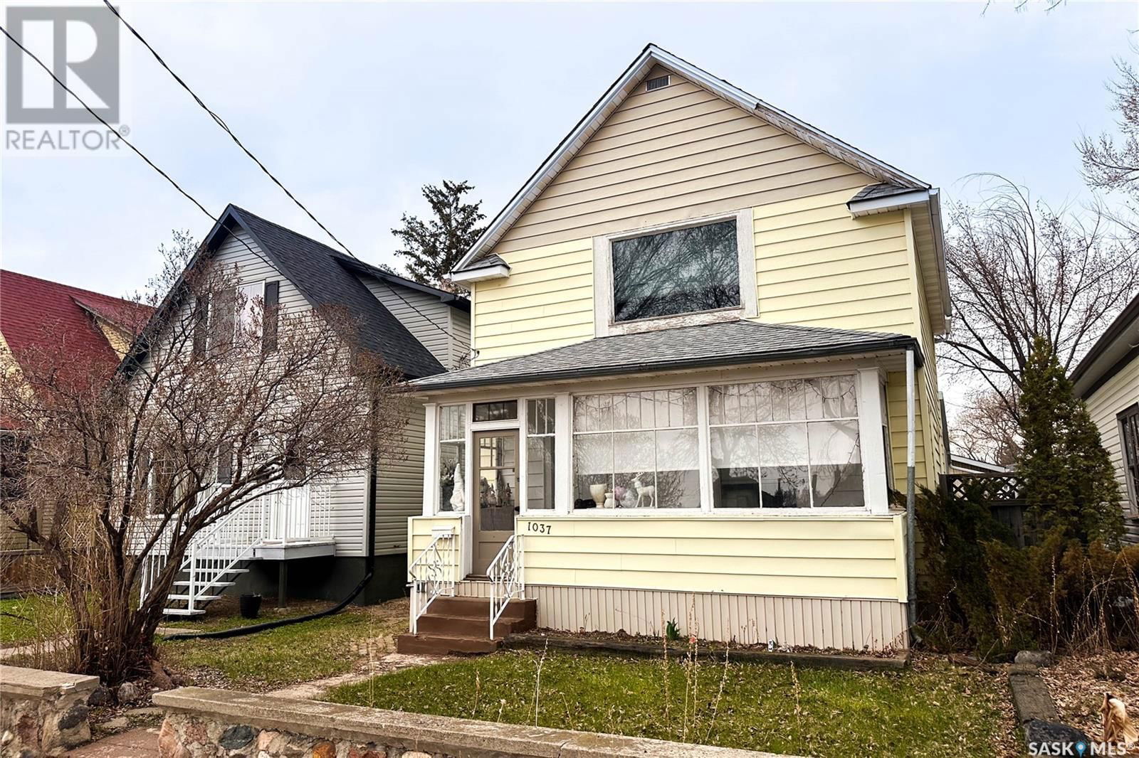 1037 3RD AVENUE Image 43
