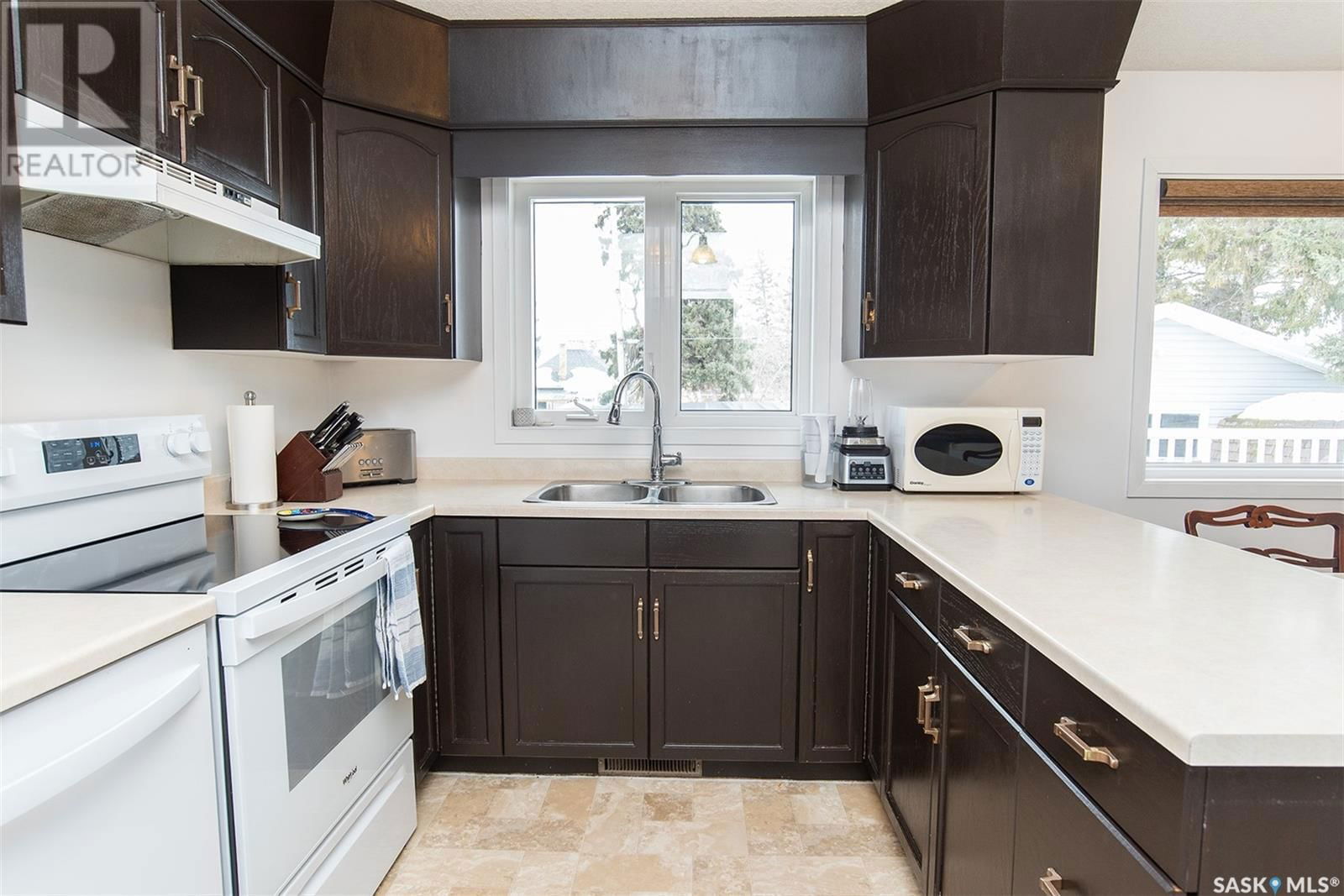 512 4TH STREET Image 10