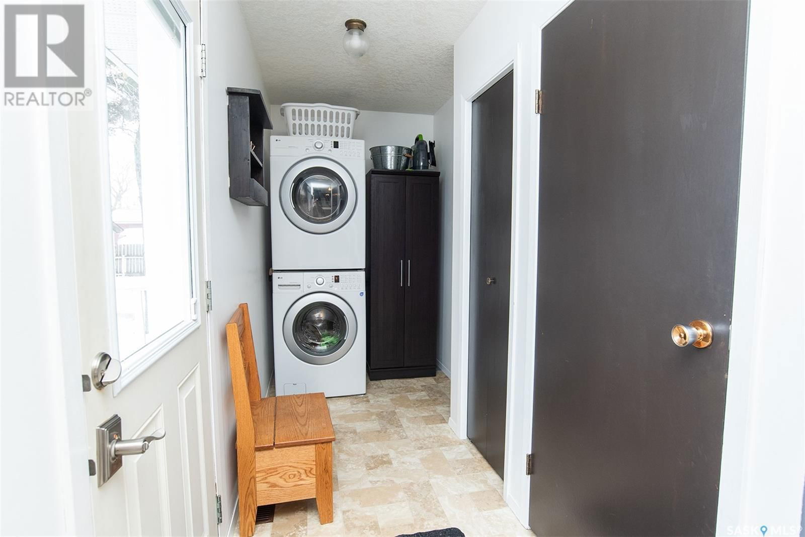 512 4TH STREET Image 12