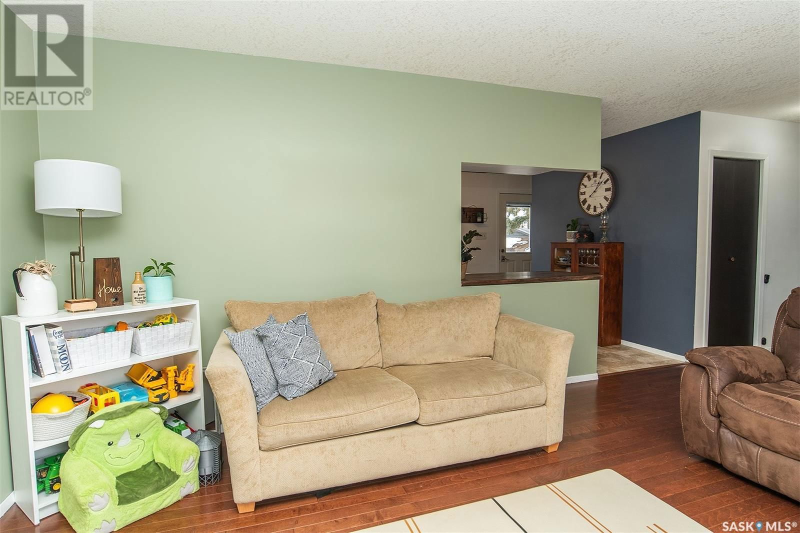 512 4TH STREET Image 5