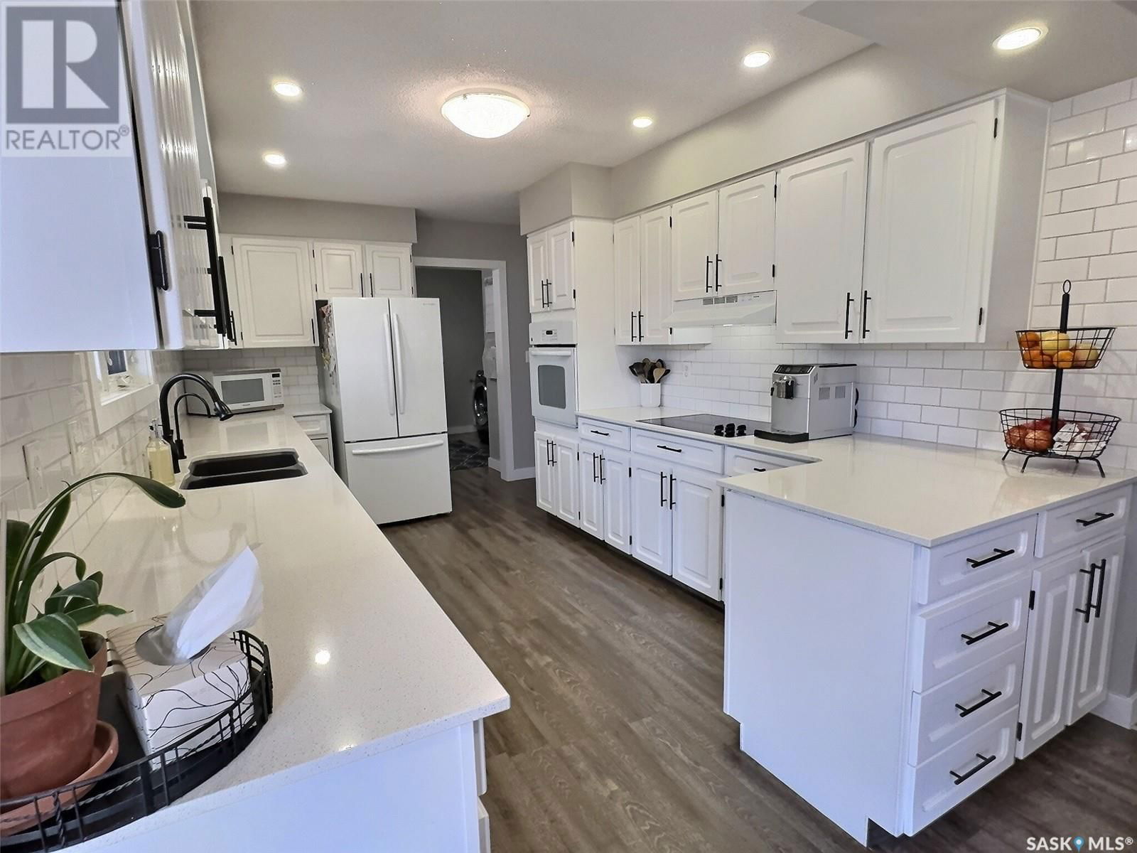 1017 2ND STREET Image 17