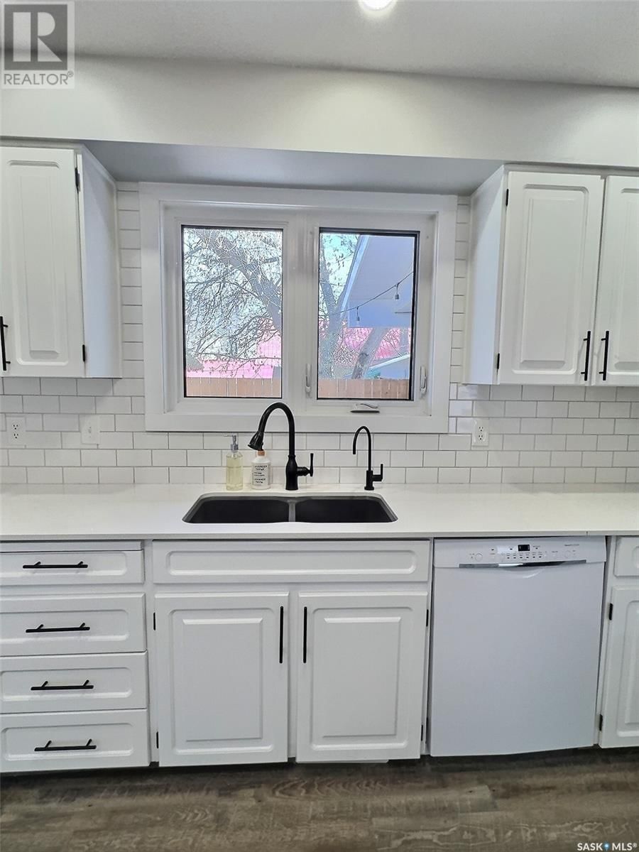 1017 2ND STREET Image 18