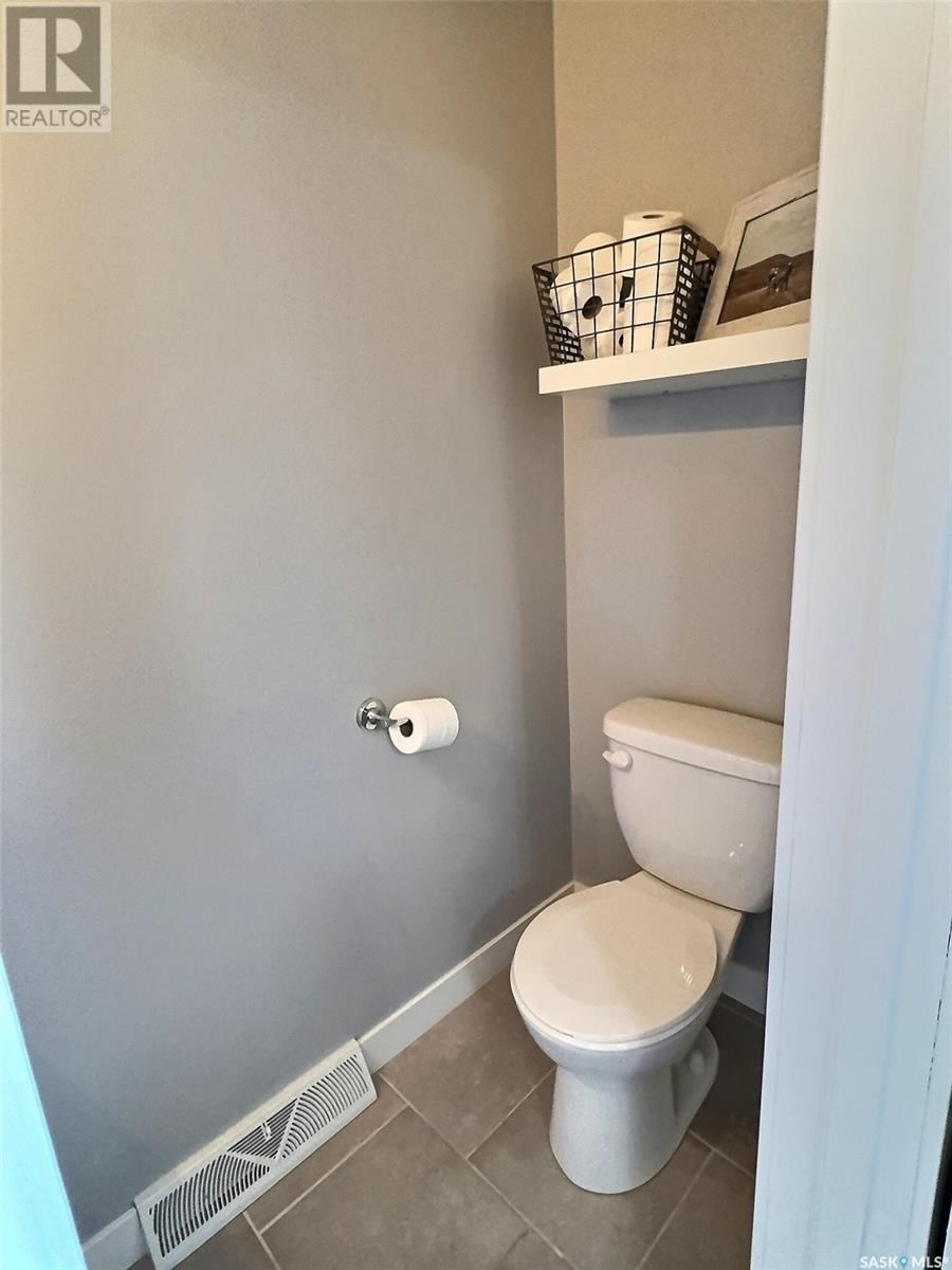1017 2ND STREET Image 24